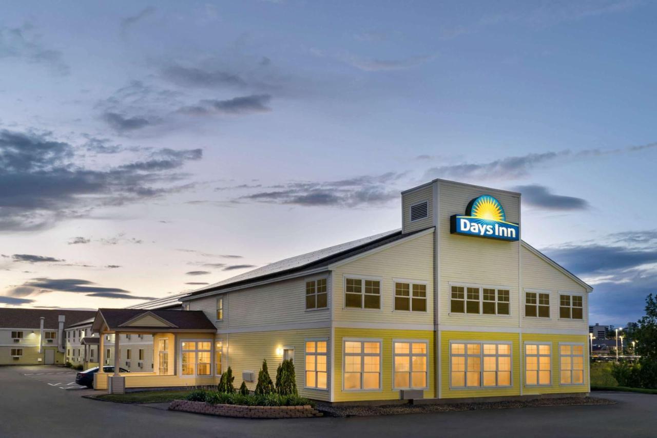 Days Inn By Wyndham Airport/Maine Mall South Portland Zewnętrze zdjęcie